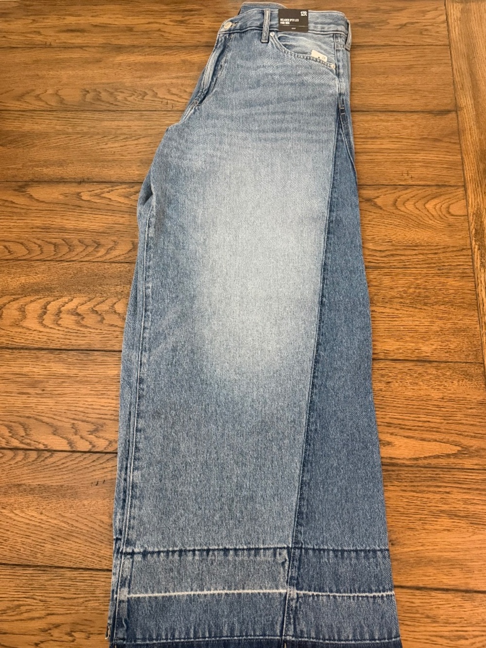 Express High Waisted Released Hem Relaxed Wide Leg Light Wash Jeans S12 - Picture 2 of 5